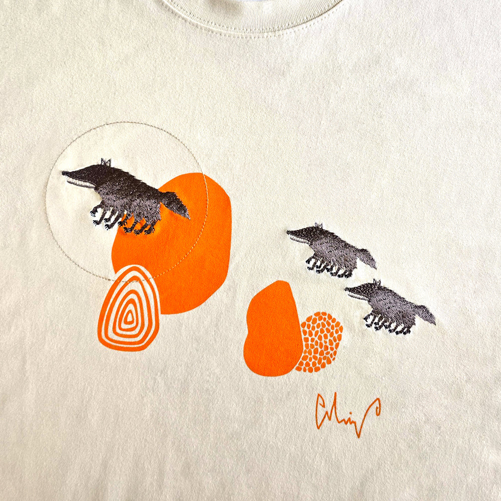 Tシャツ/八本足のオオカミ親子のTシャツ【オリジナル】