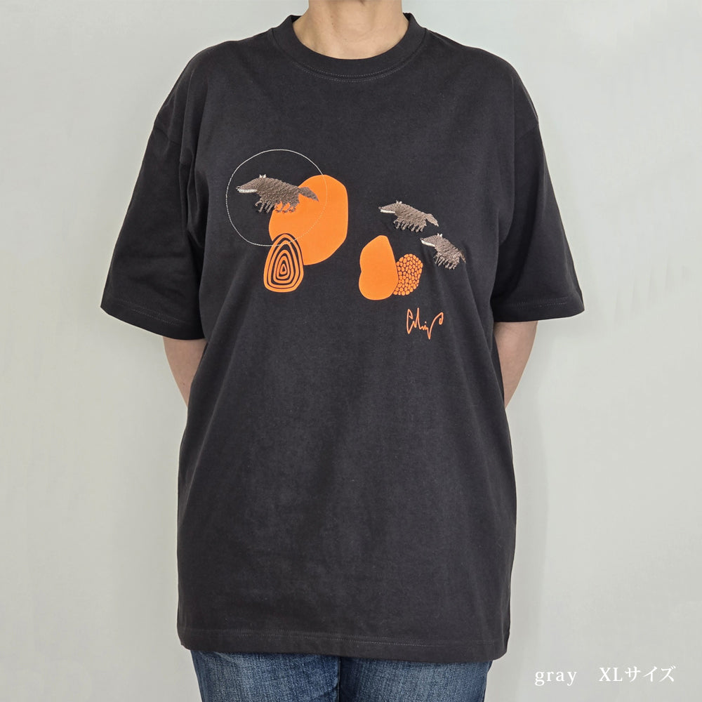 Tシャツ/八本足のオオカミ親子のTシャツ【オリジナル】