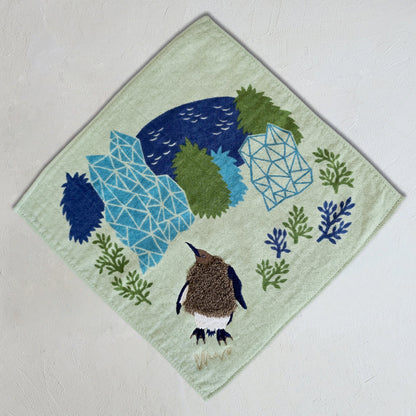 モコモコドウブツハンカチ/お着替えヒナペンギン