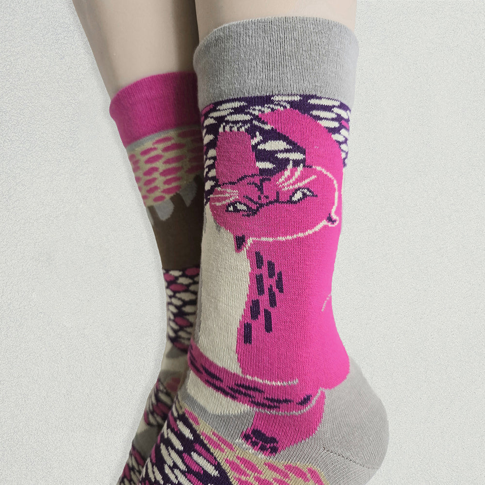 靴下/追いかけるるるネコ