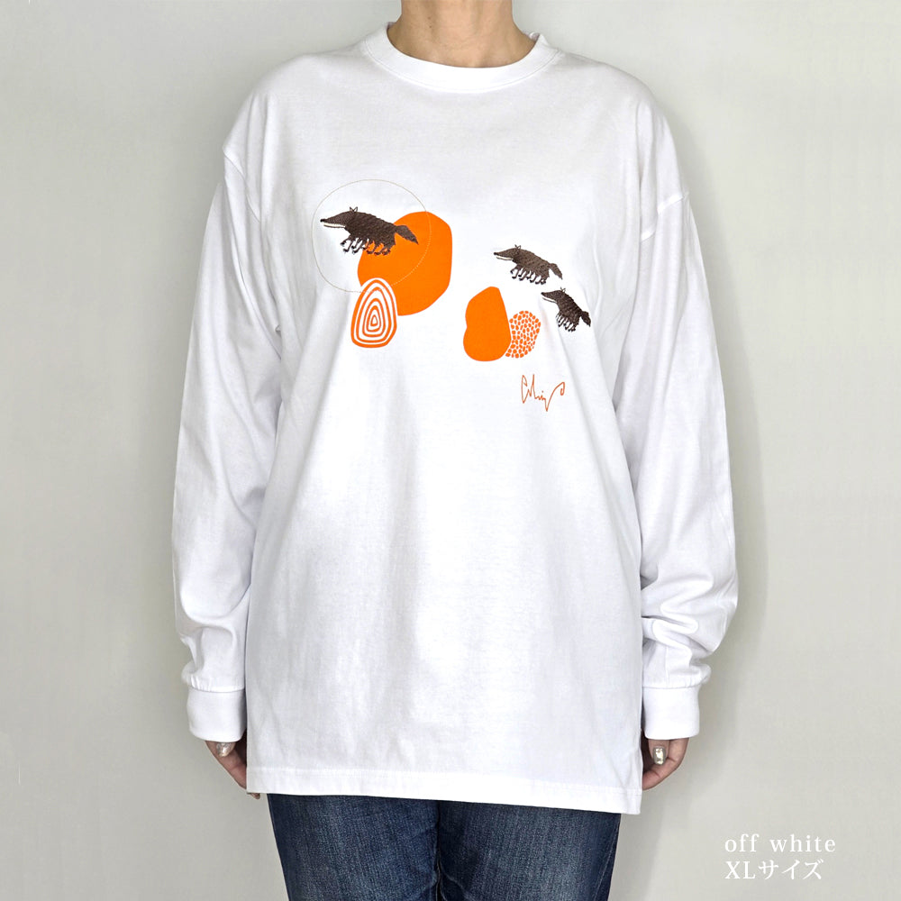 Tシャツ/八本足のオオカミ親子のロングTシャツ【オリジナル】
